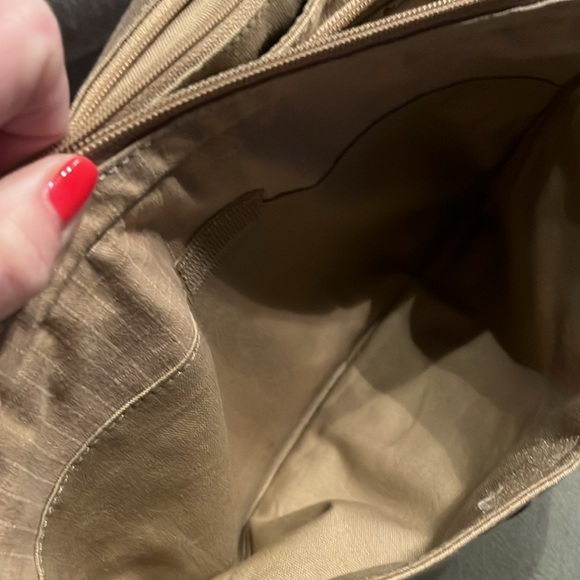 Fossil world traveler / messenger bag - unisex - comes luggage tag - preowned - Picture 12 of 13